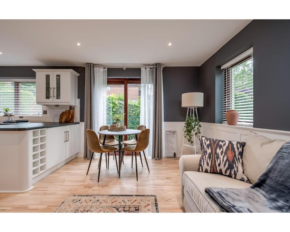 Central Belfast Apartments Windsor Экстерьер фото