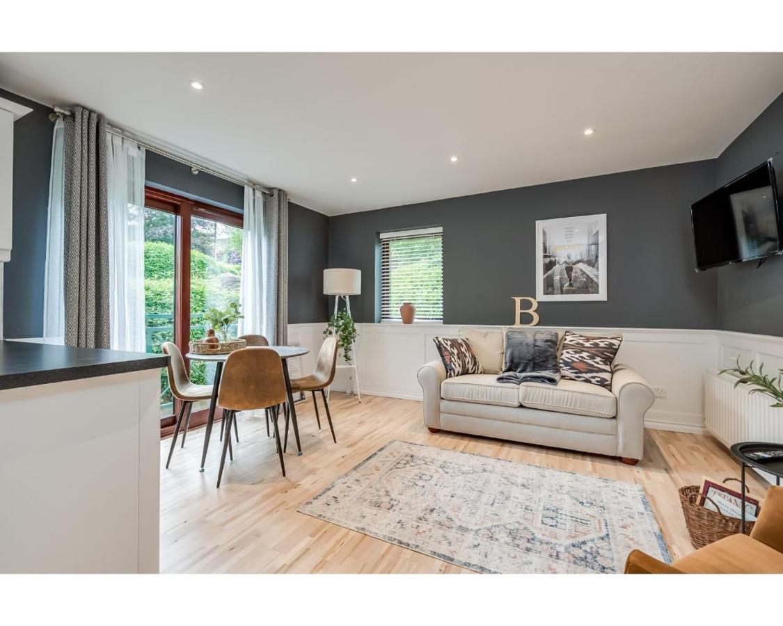 Central Belfast Apartments Windsor Экстерьер фото