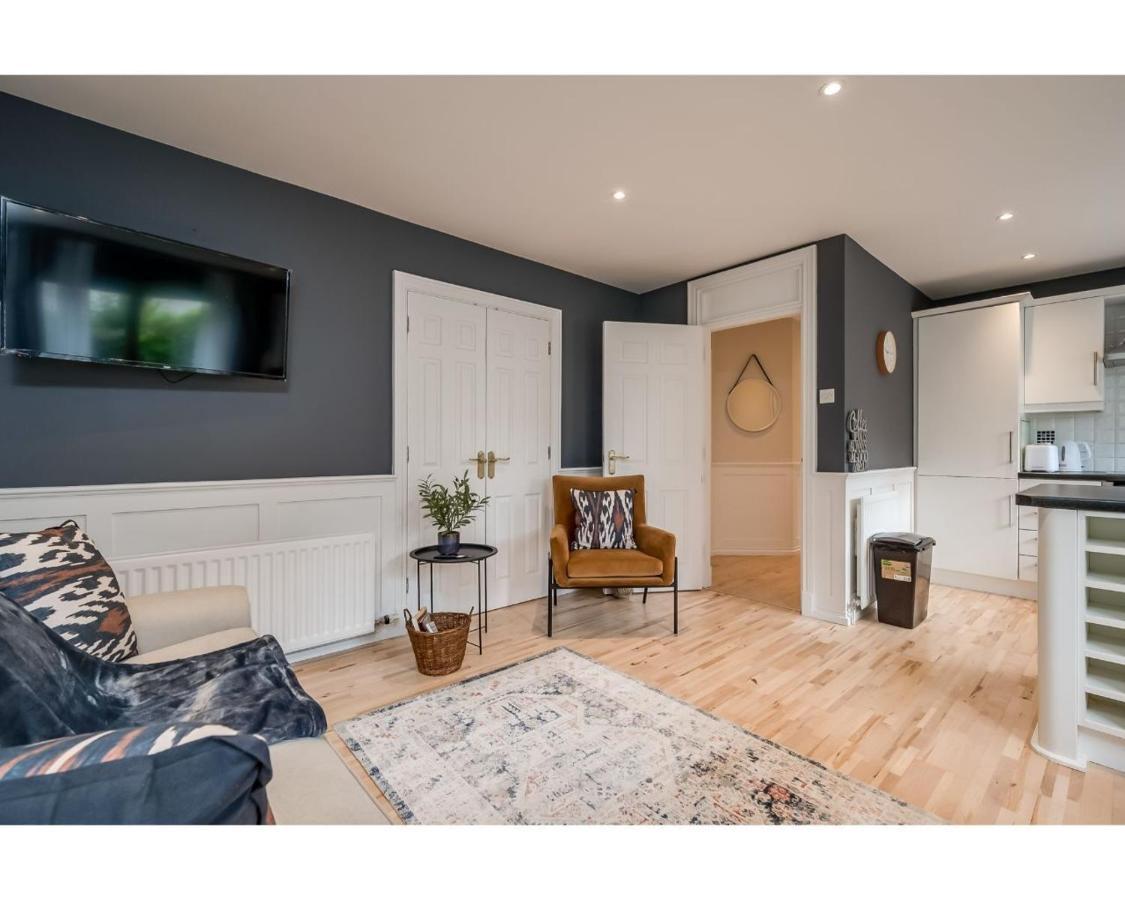 Central Belfast Apartments Windsor Экстерьер фото