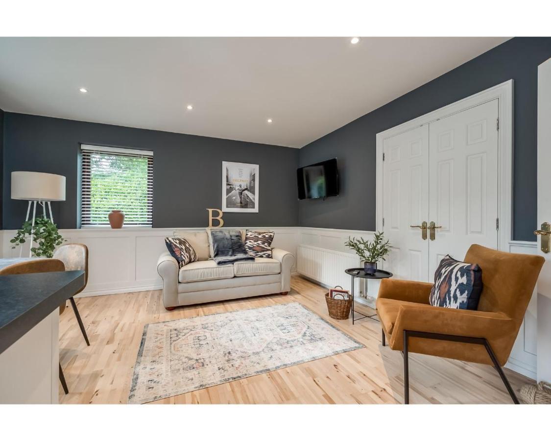 Central Belfast Apartments Windsor Экстерьер фото